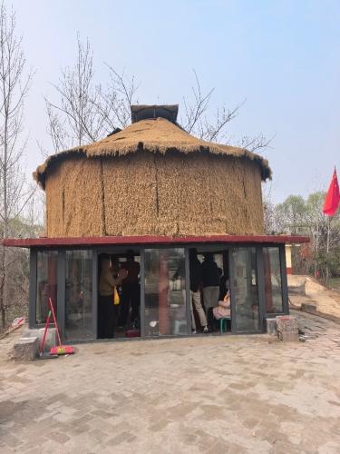 女娲坑茅草庵实景照片