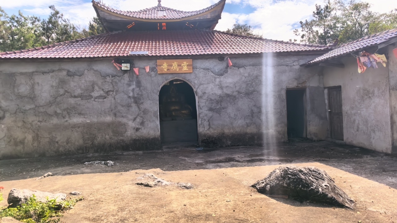 灵鹰寺实景照片