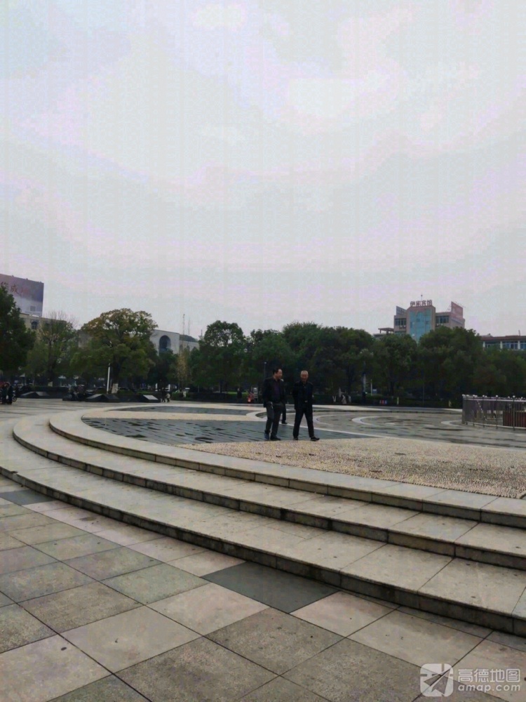 一支枪广场景点图片