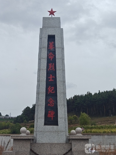 鸡西市滴道区革命烈士纪念碑