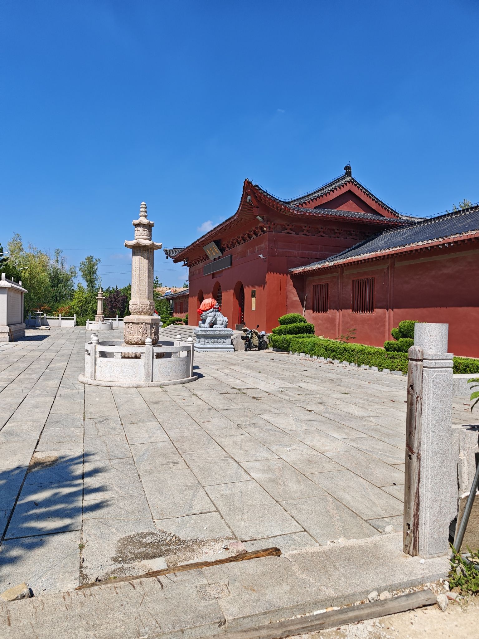 文登香岩寺实景照片