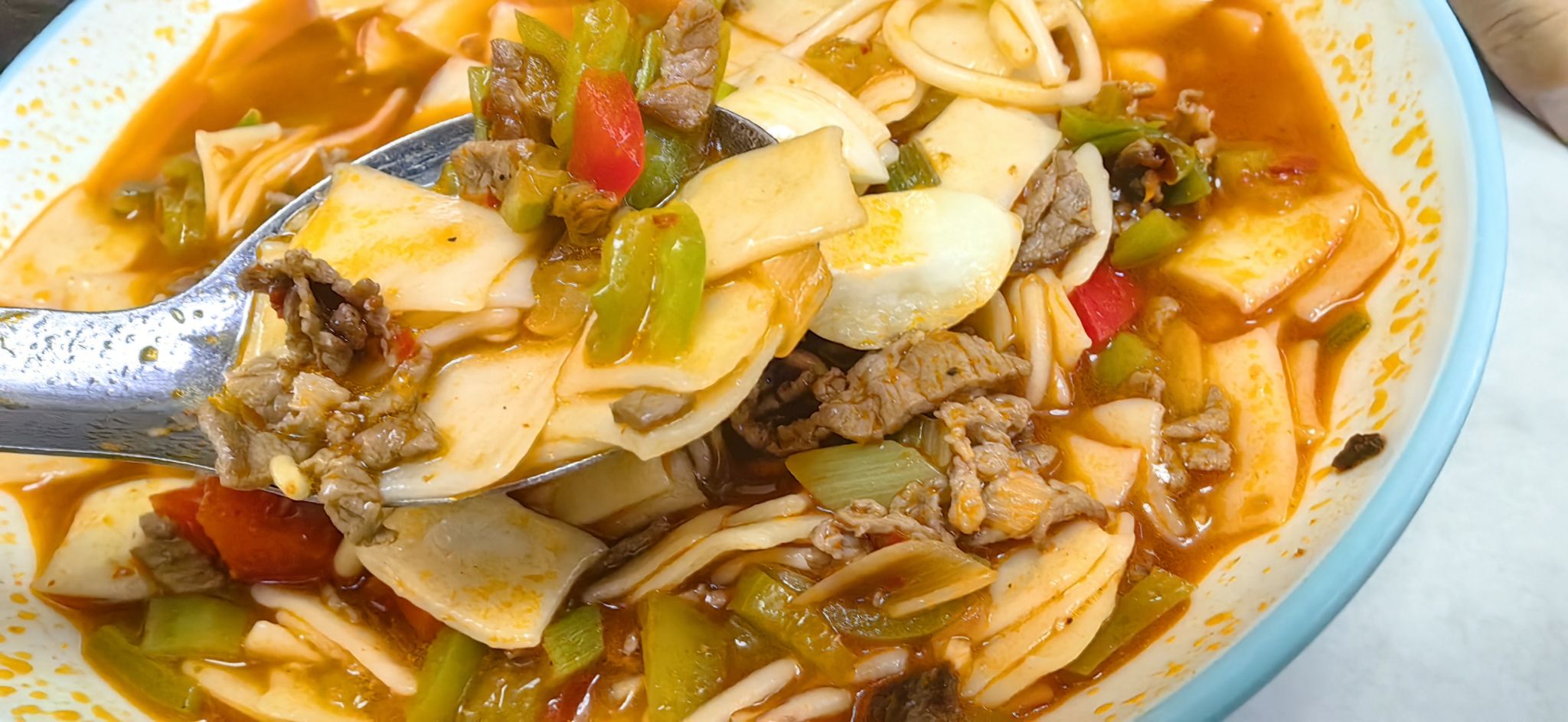 伊隆美食城