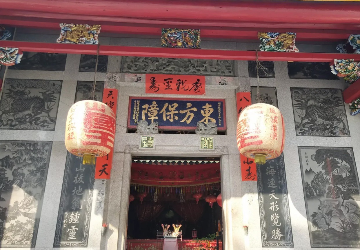 鸿程大庙实景照片