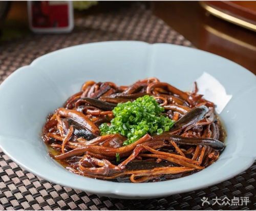 茭白响油鳝丝（限量供应）