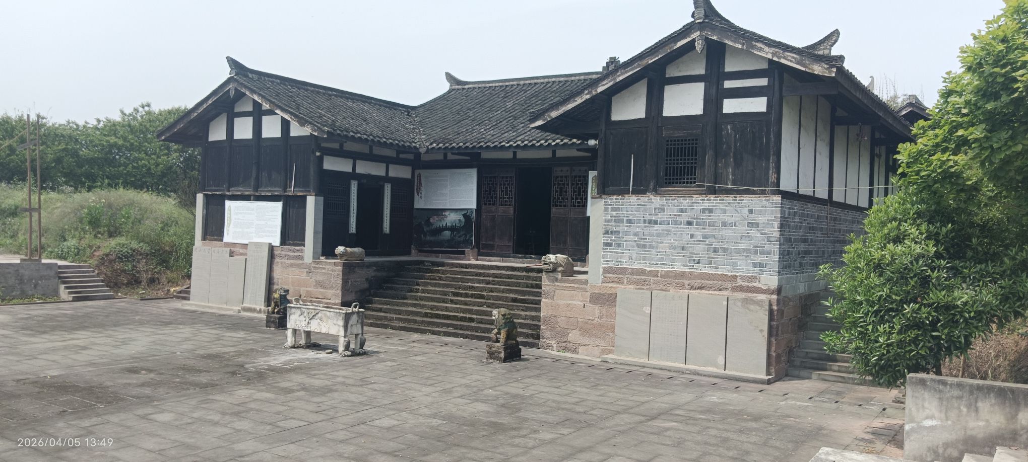 罗赶庙实景照片