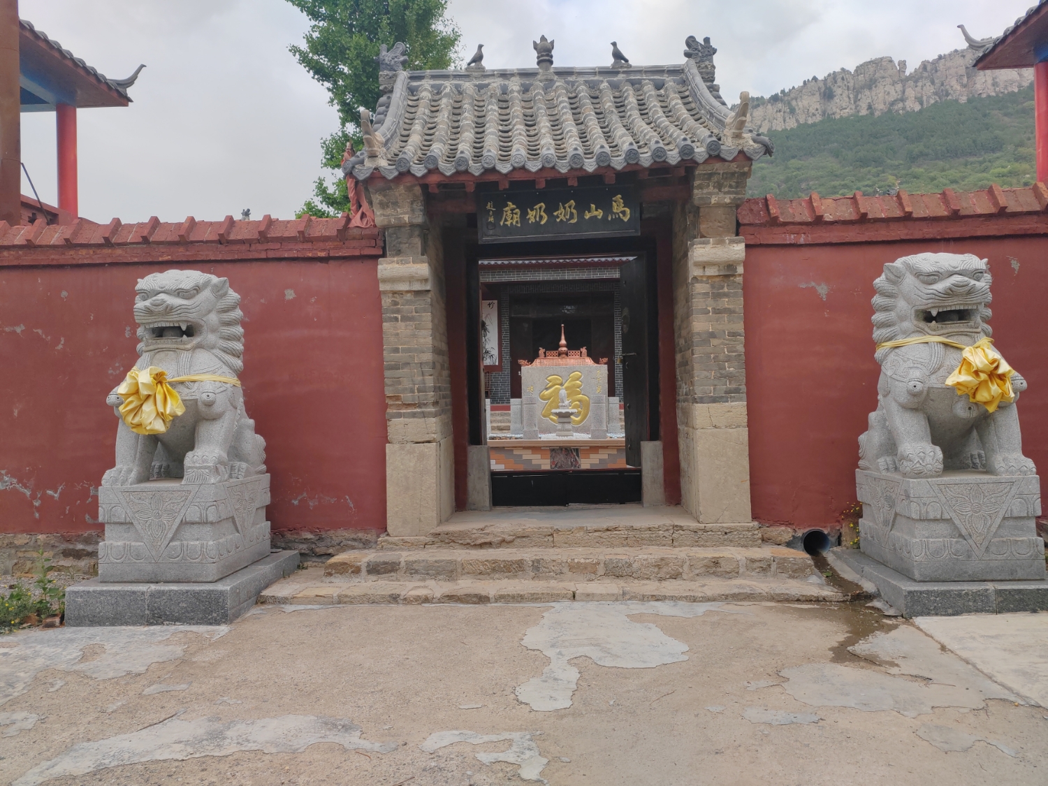 马山奶奶庙实景照片