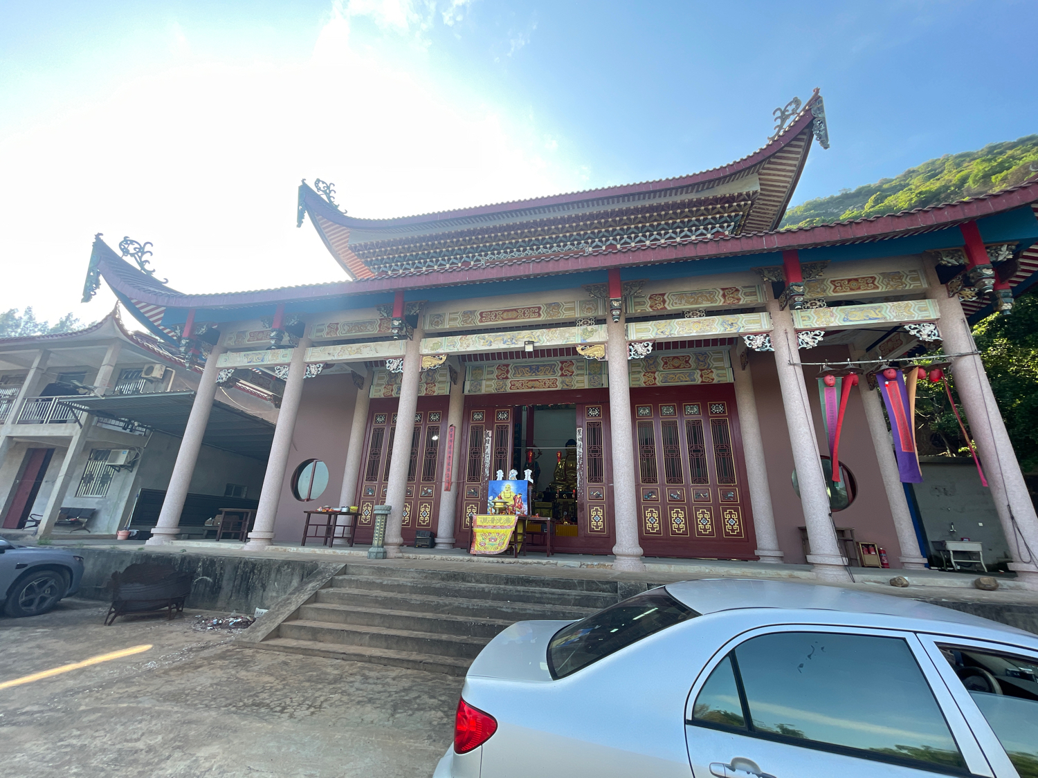 大雄宝殿实景照片