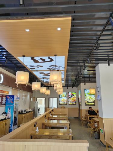 冯四孃跷脚牛肉·川菜(日喀则店)