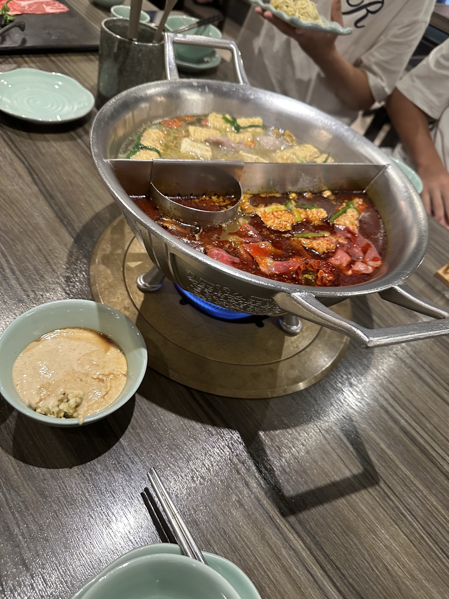 青花骄麻辣锅桃园同德店