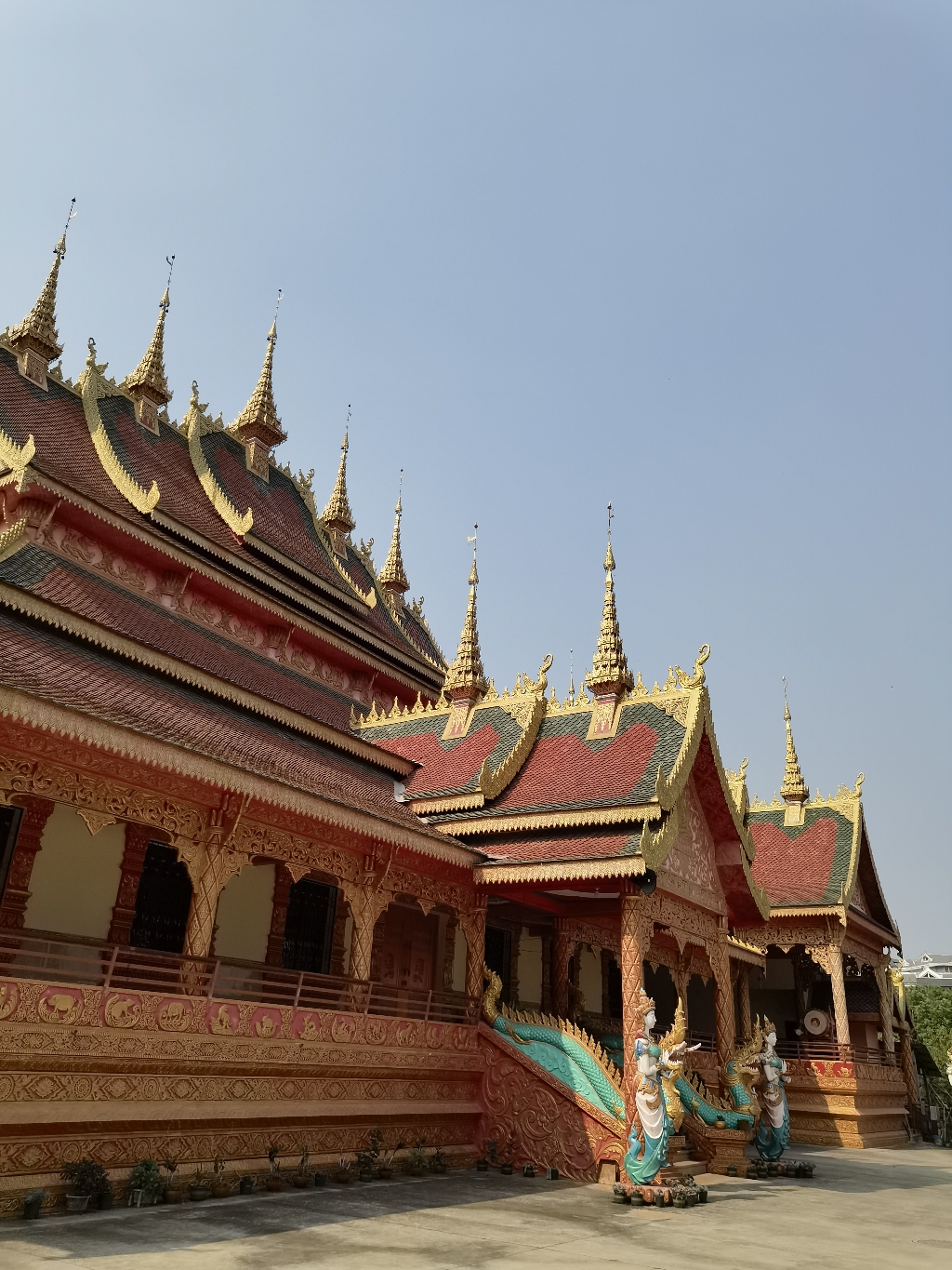 曼景勐村缅寺实景照片