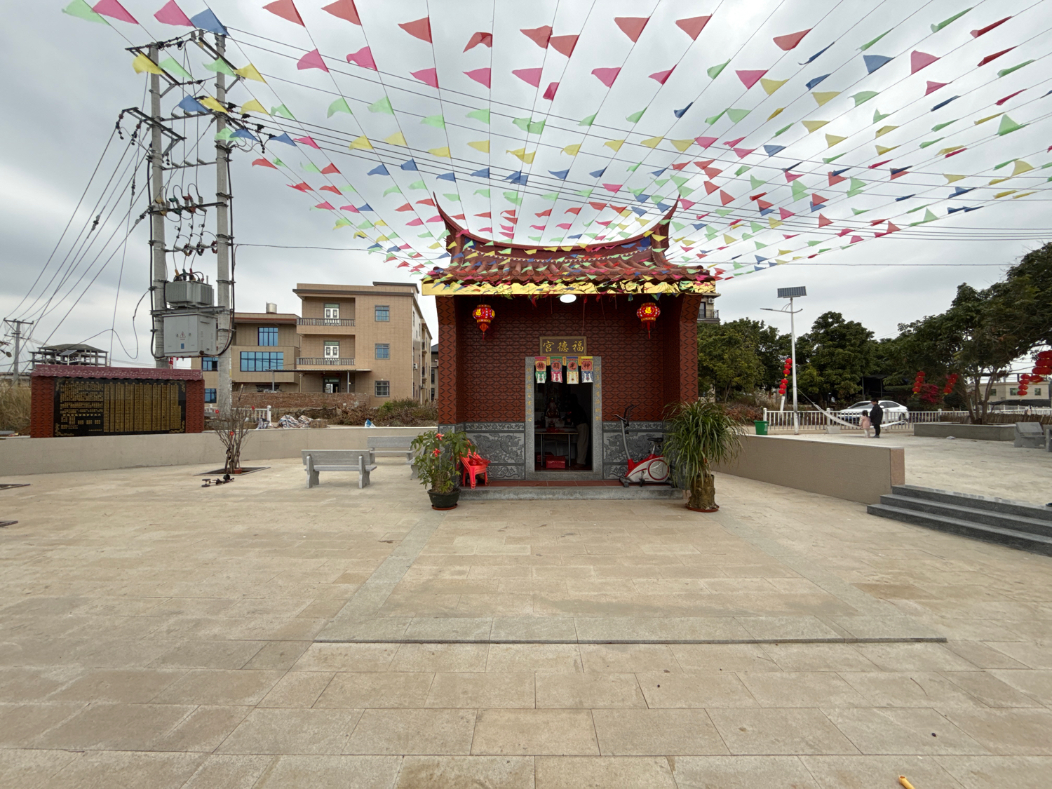 洞野村土地公庙实景照片