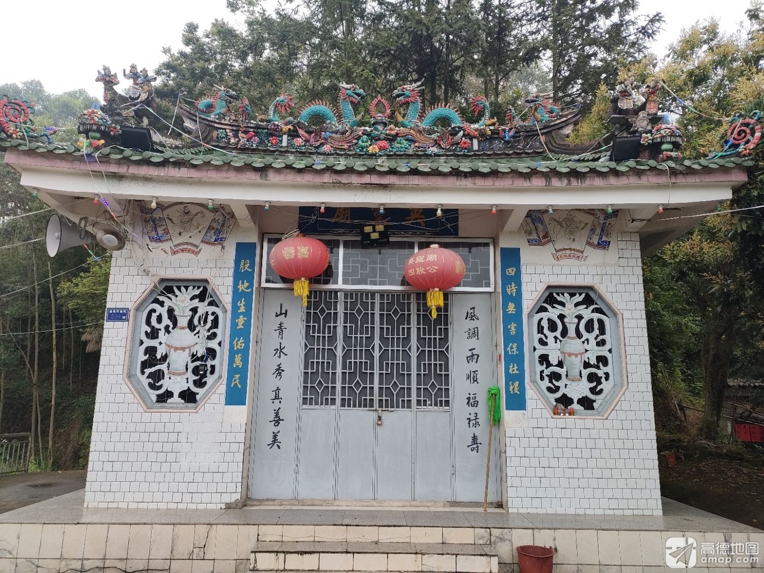 英灵庙实景照片