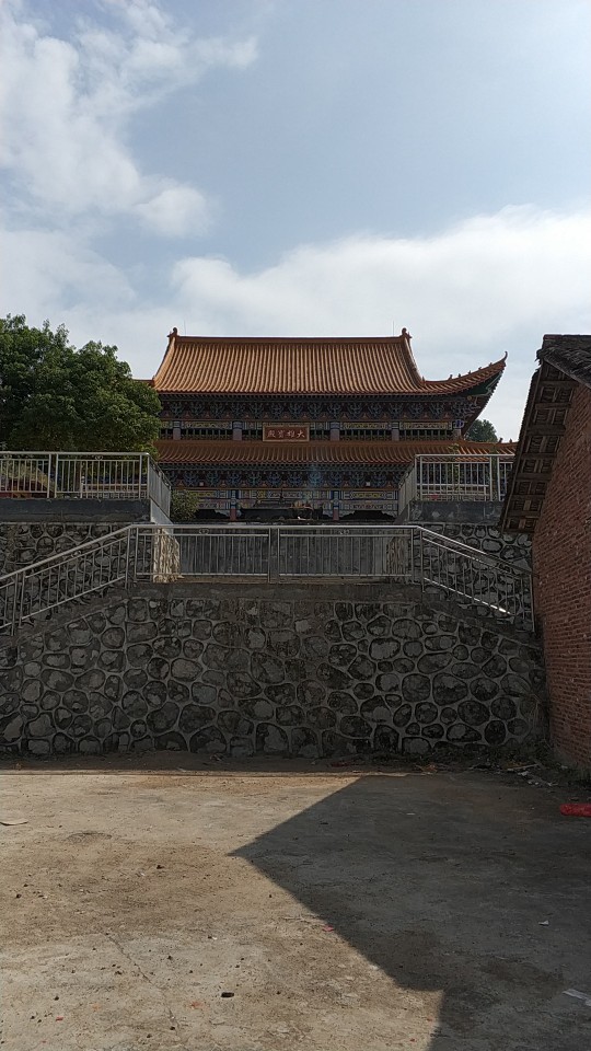 三丫角脚祗陀寺大雄宝殿实景照片