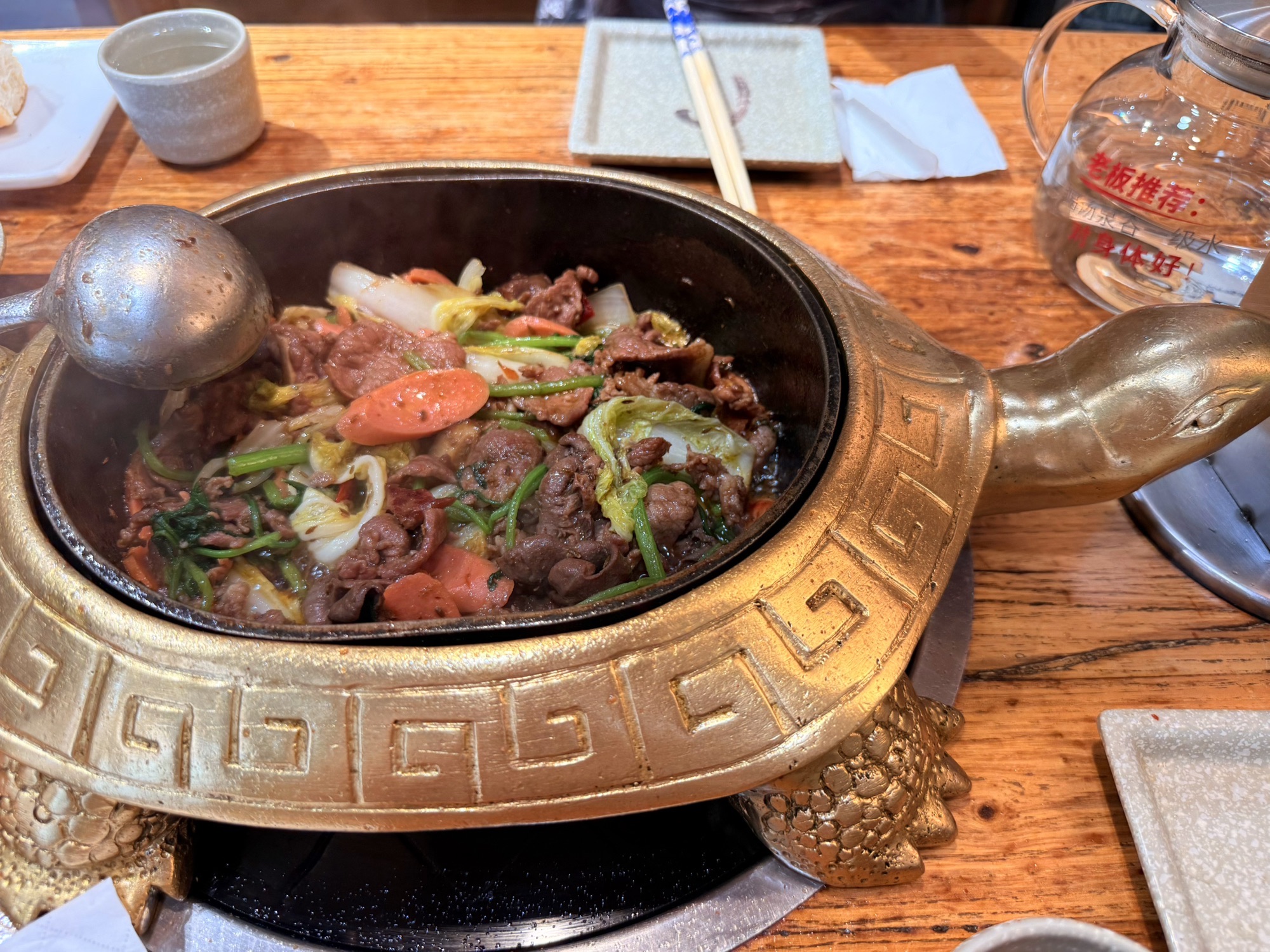赵氏龟锅美食店