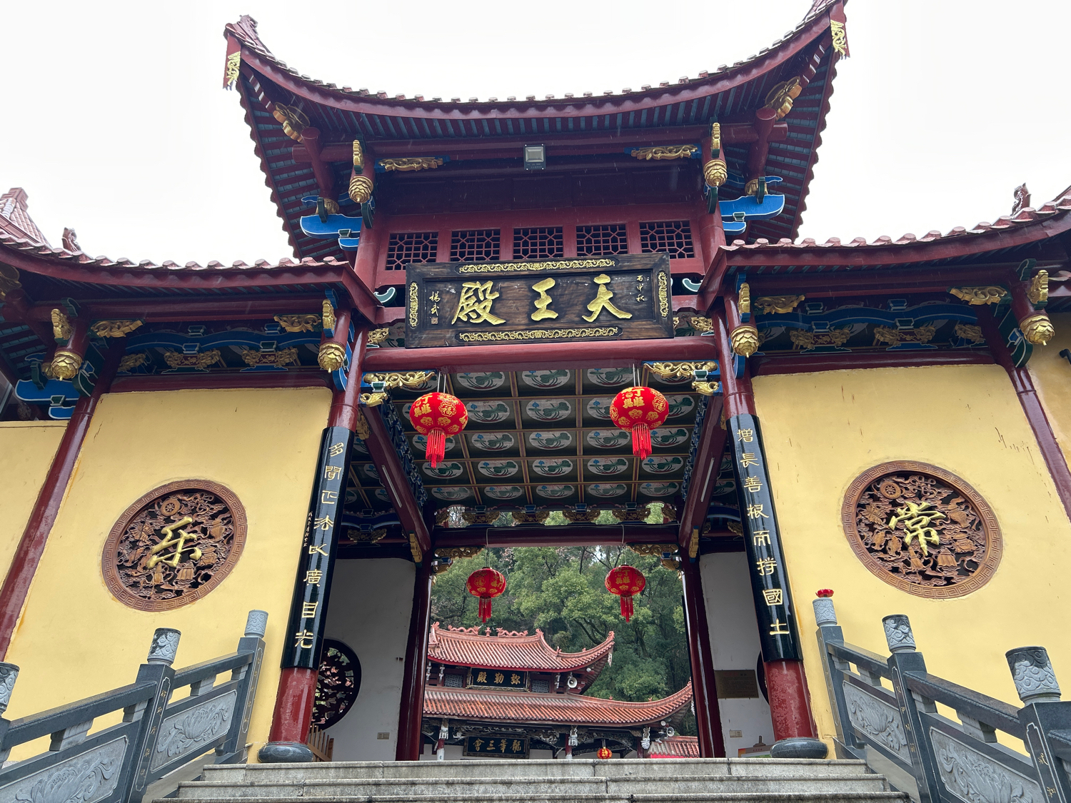 莲山寺-天王殿实景照片