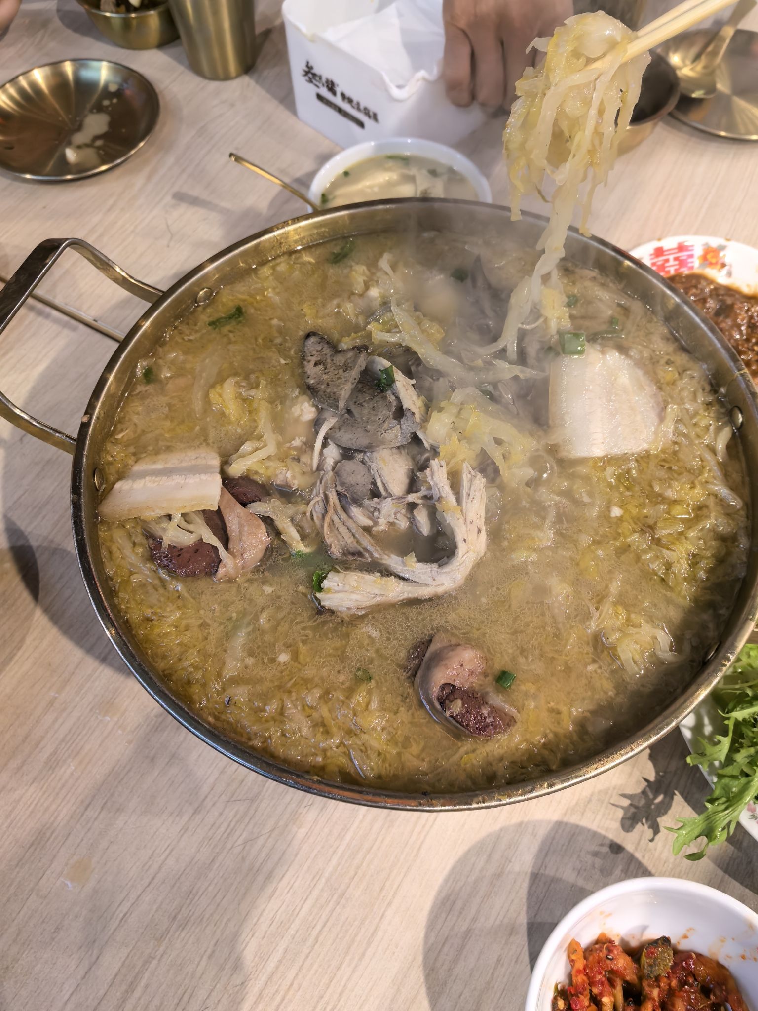 叁只猪东北杀猪菜(福民家园店)