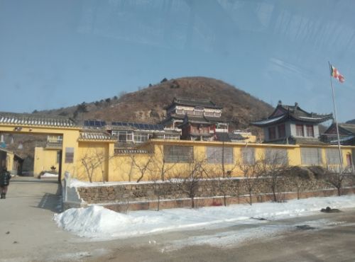 圣水泉寺实景照片