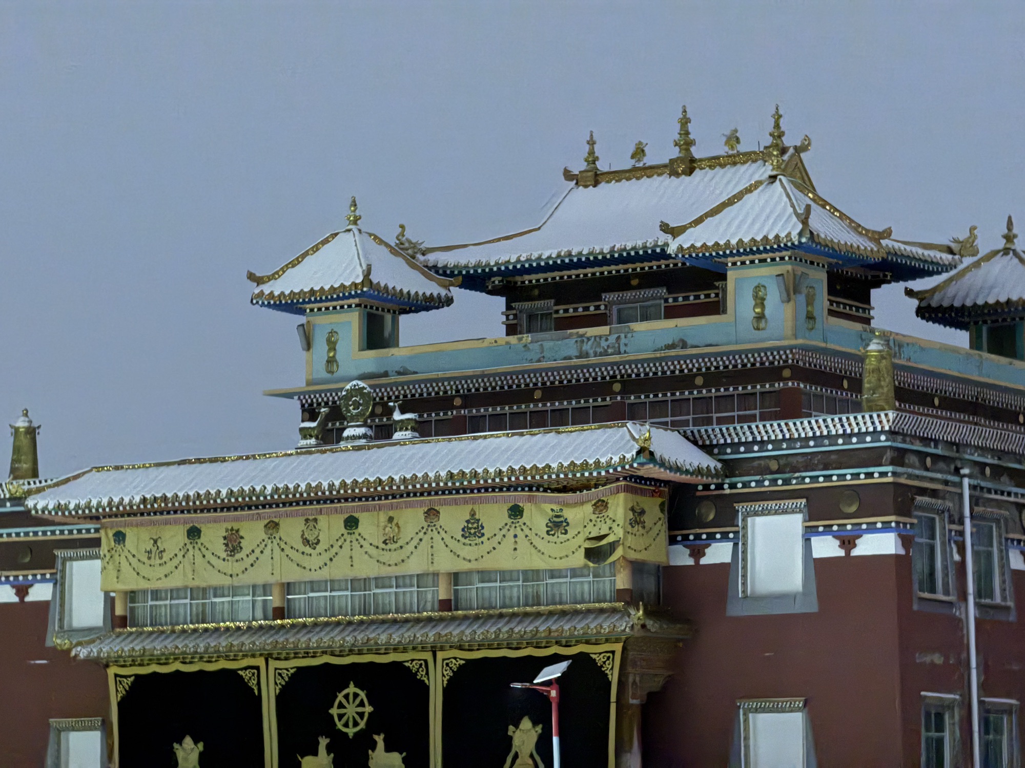 玛域佐钦赤达杰寺实景照片