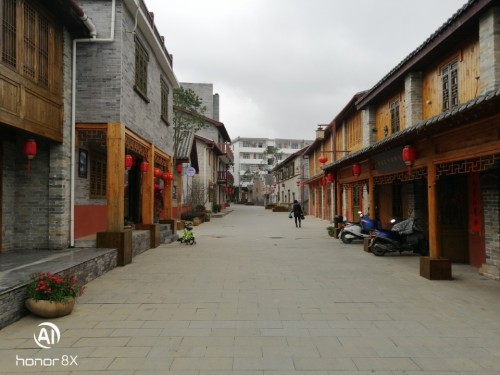 万安鱼文化广场旅行图片 3