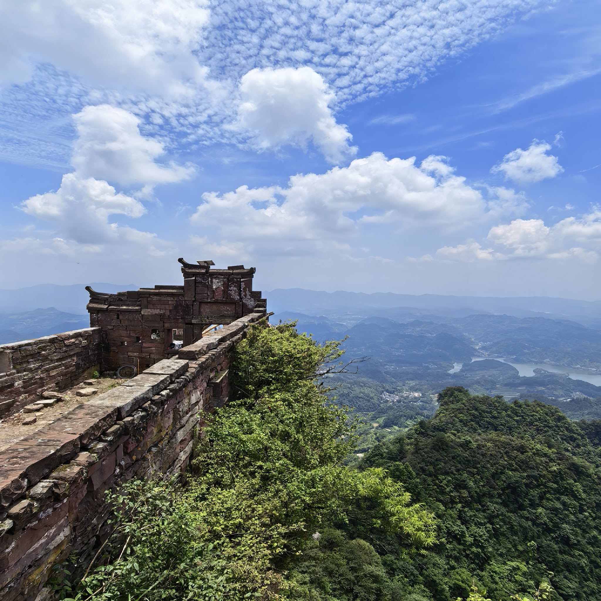 宝峰寺实景照片