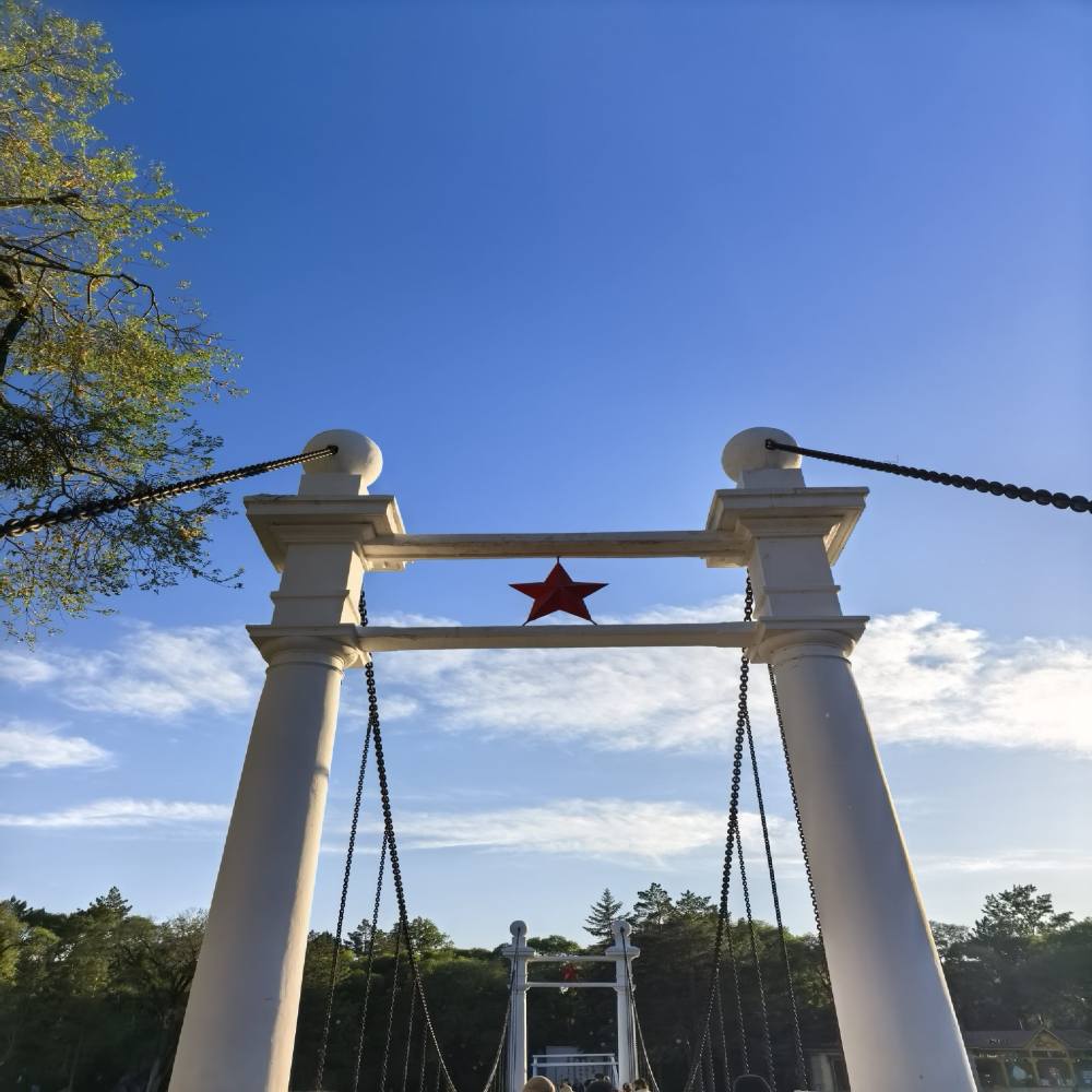 吊桥公园景点图片