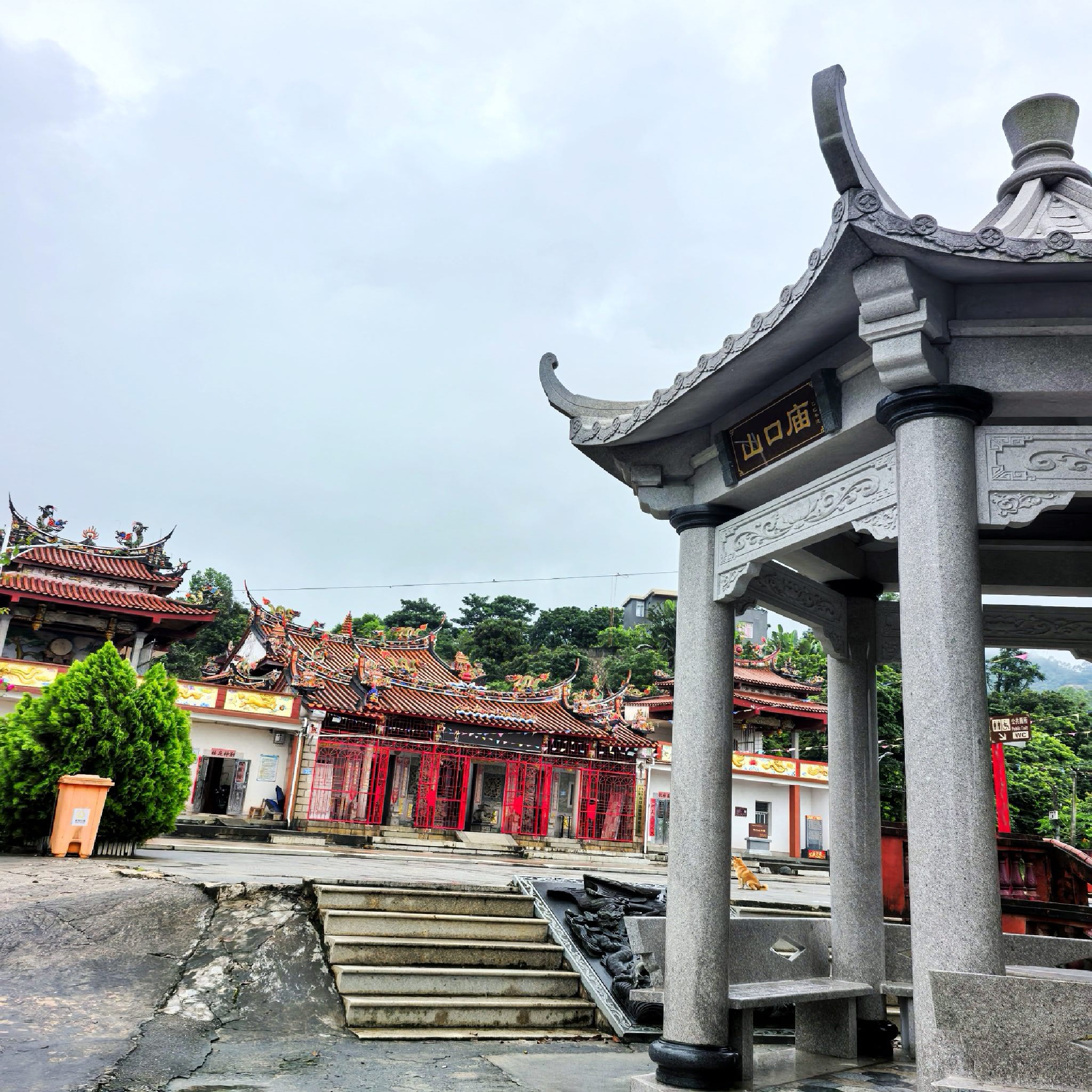 灌口东辉山口庙实景照片