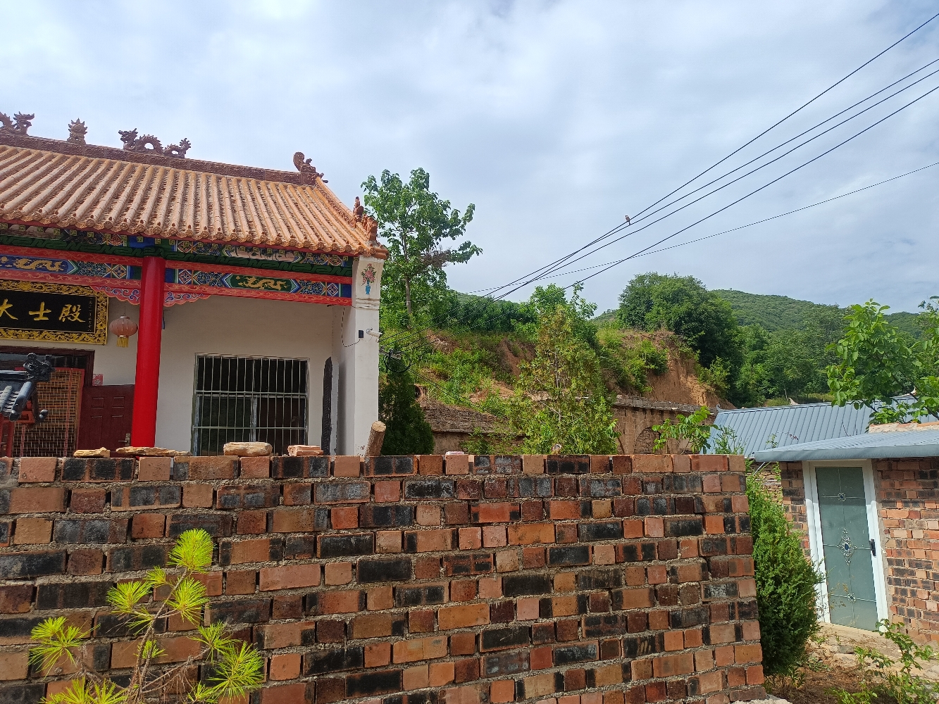 空山洞观音寺实景照片