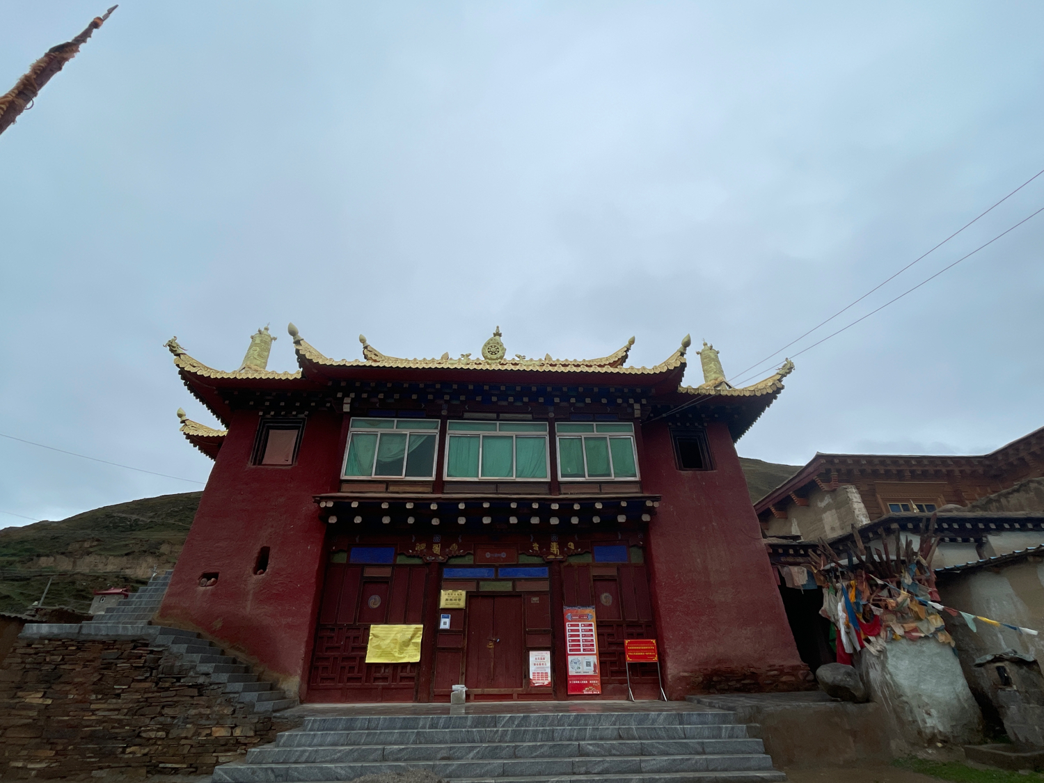 英珠岭寺实景照片