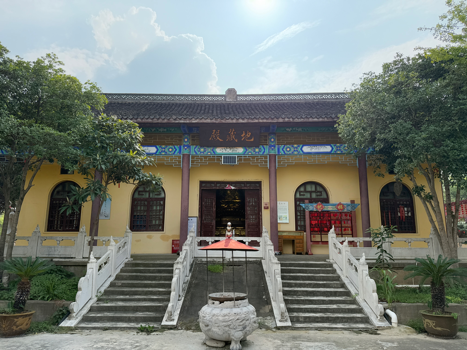 八里河风景区-地藏殿实景照片