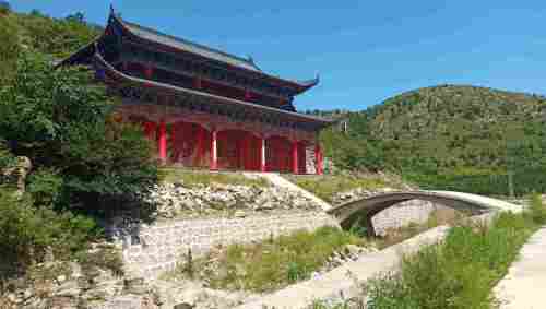 青龙古洞旅行图片 3