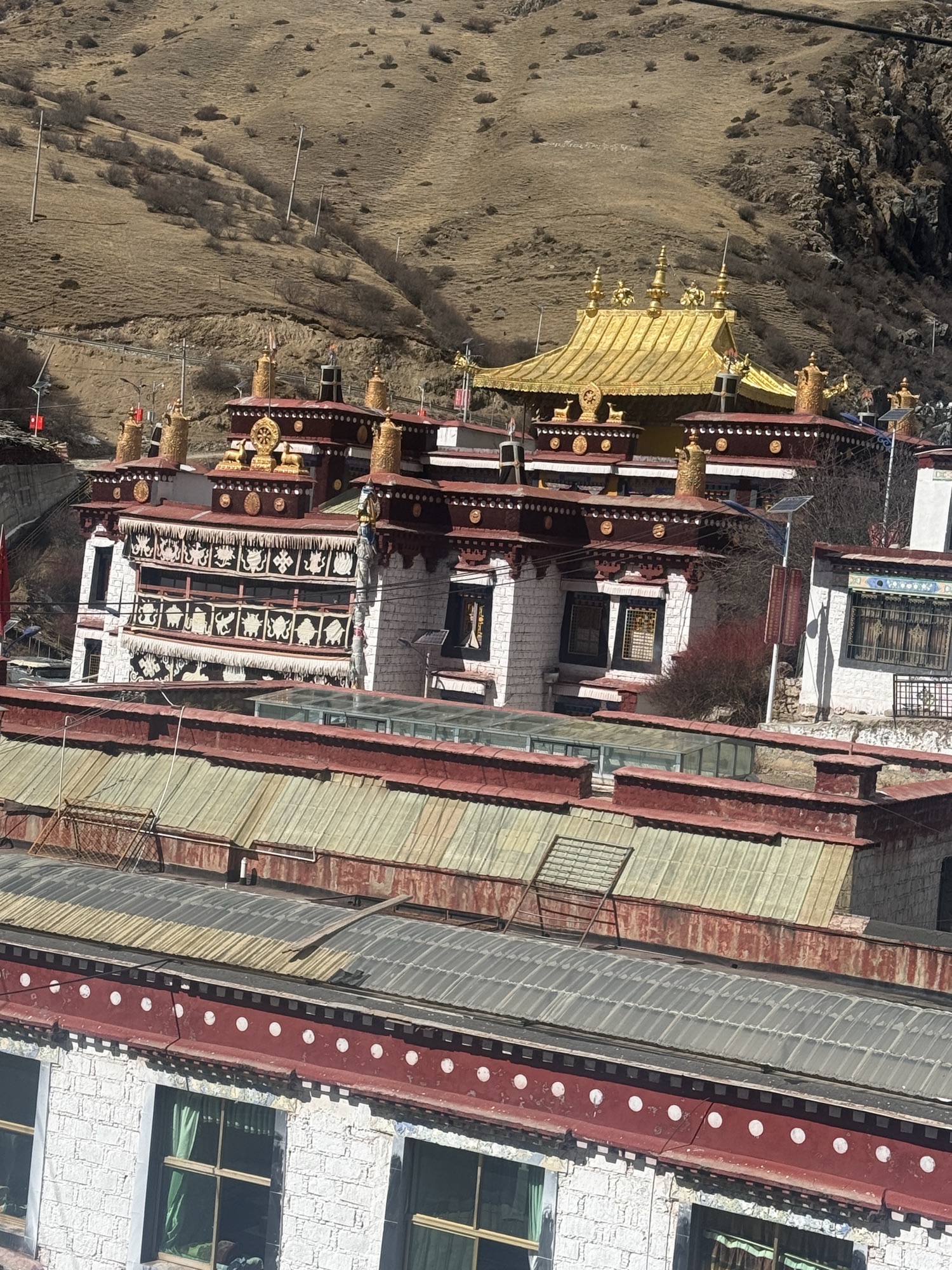 德仲寺实景照片