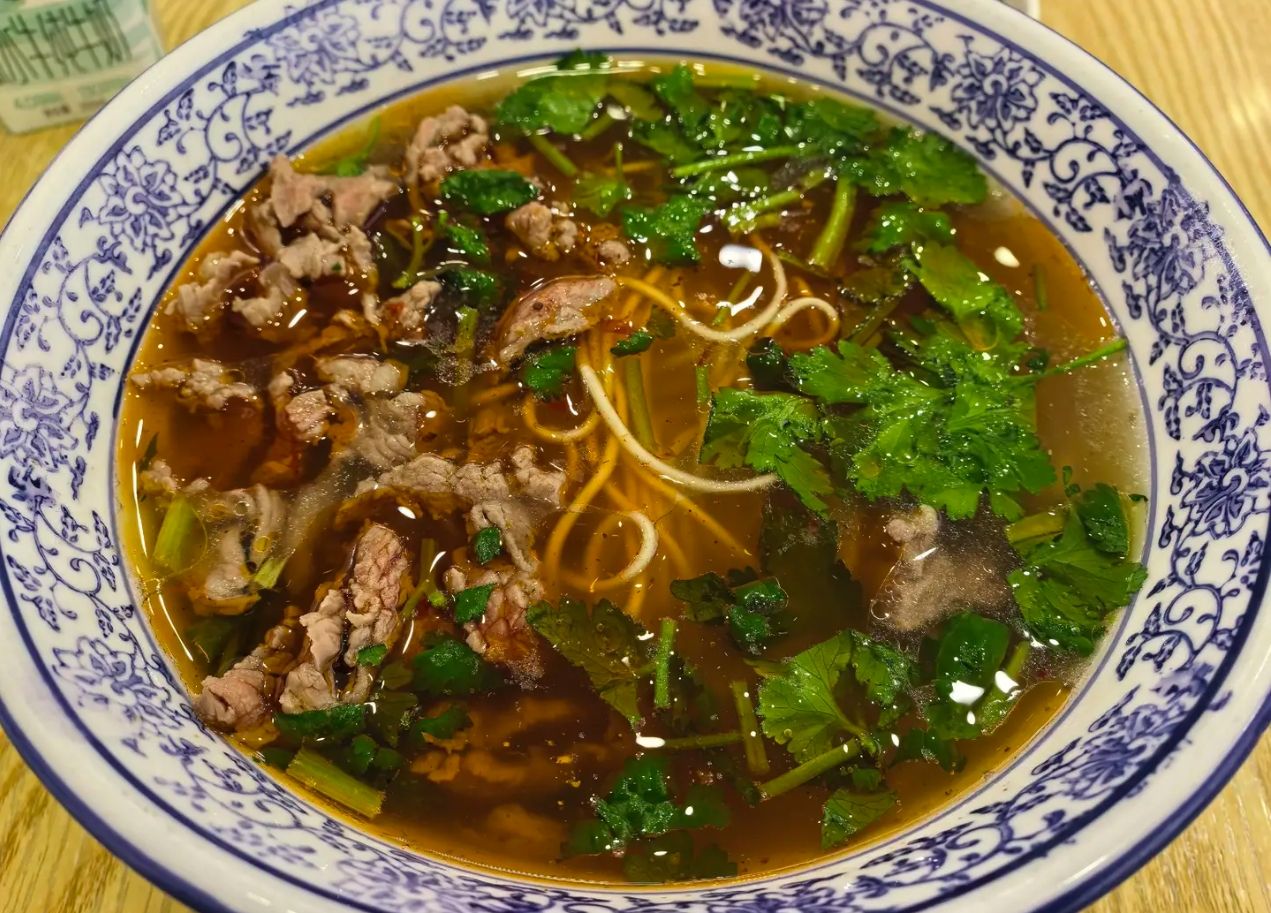 李满意生烫牛杂面馆