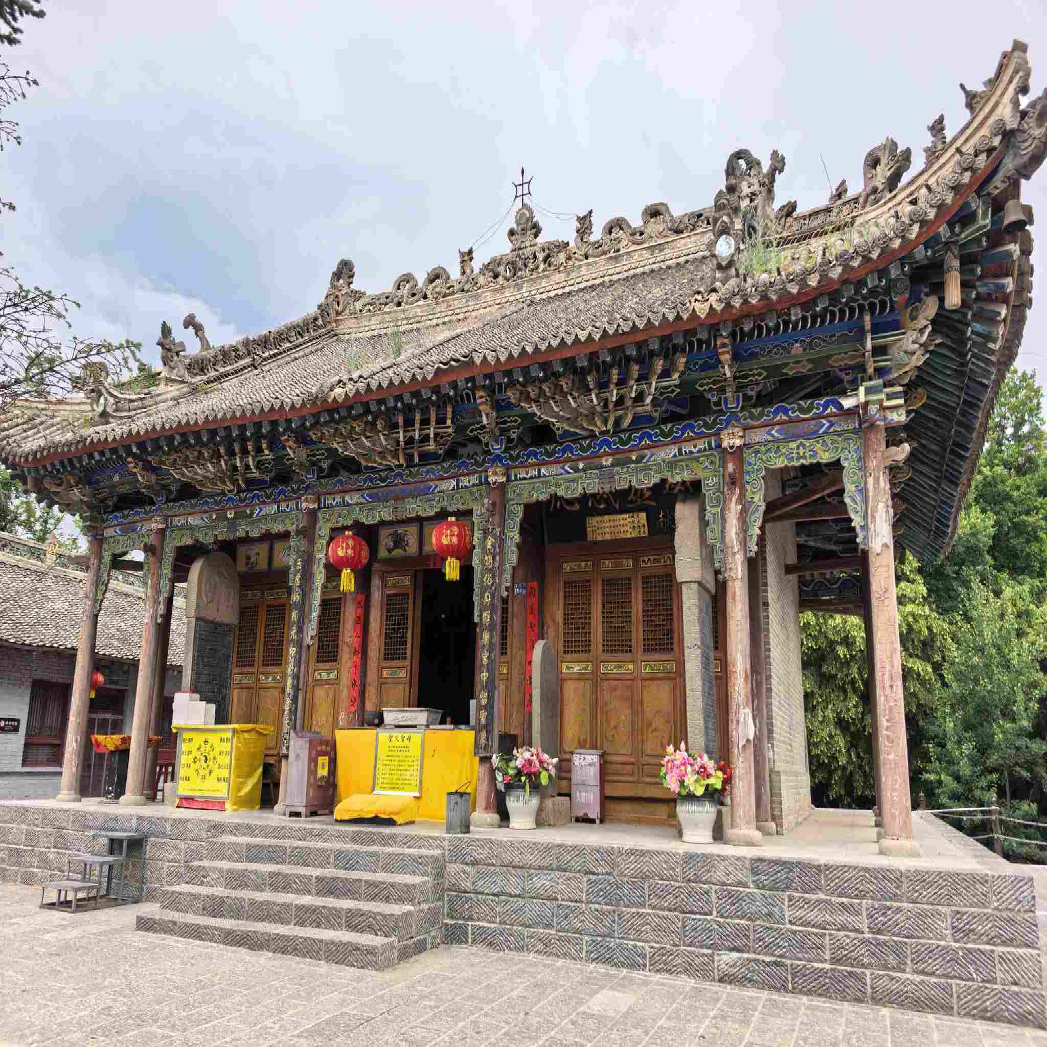 崆峒山国家地质公园-财神殿实景照片