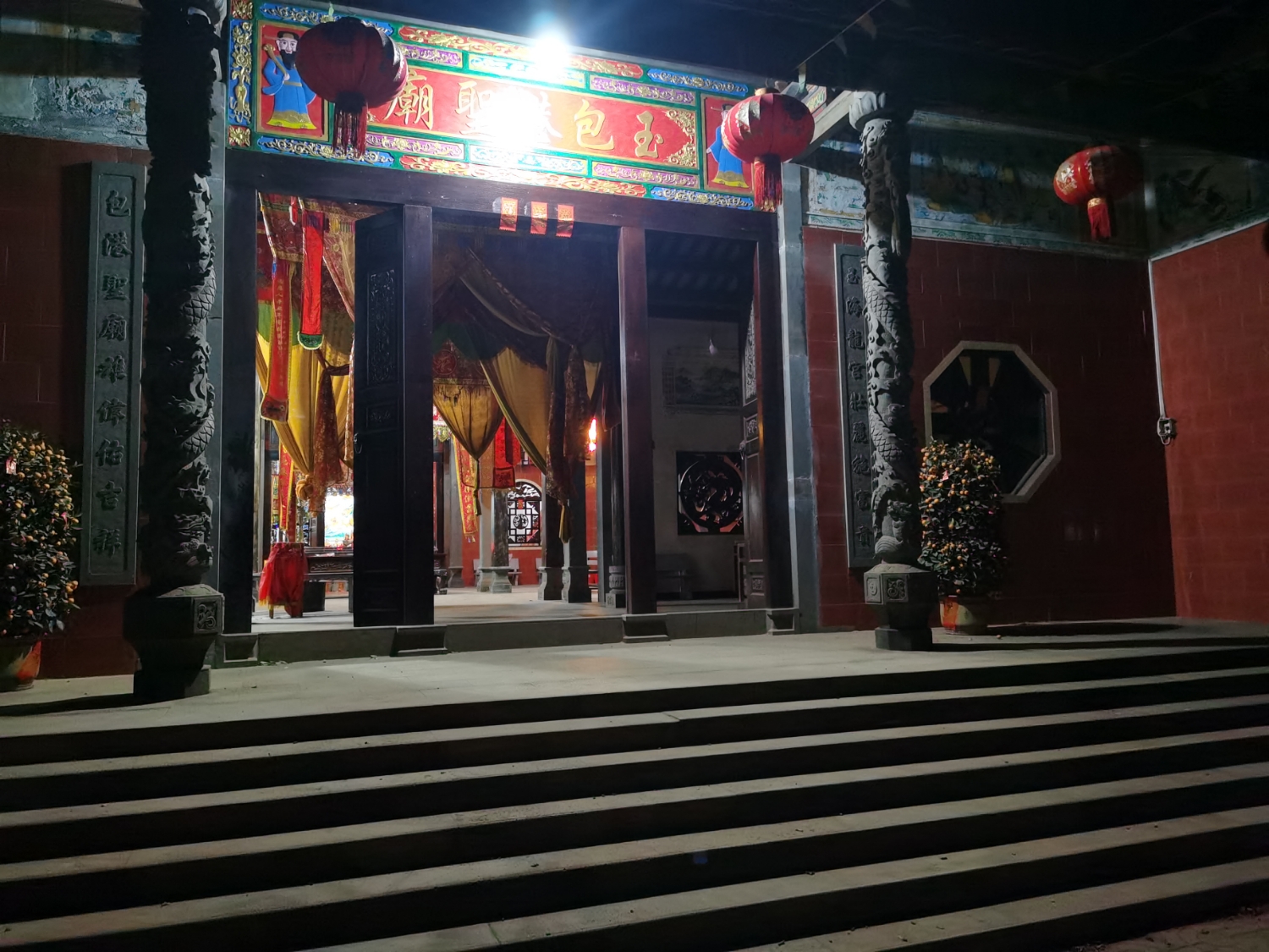 玉包港庙实景照片