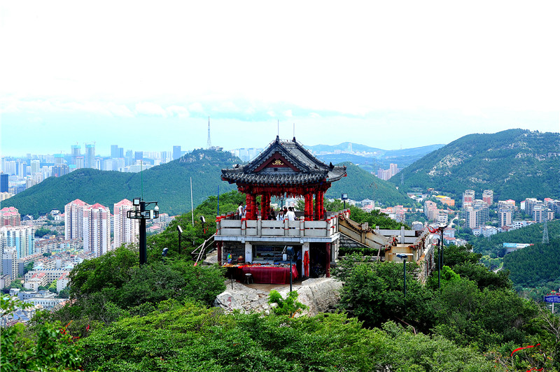 Qianfo Mountain