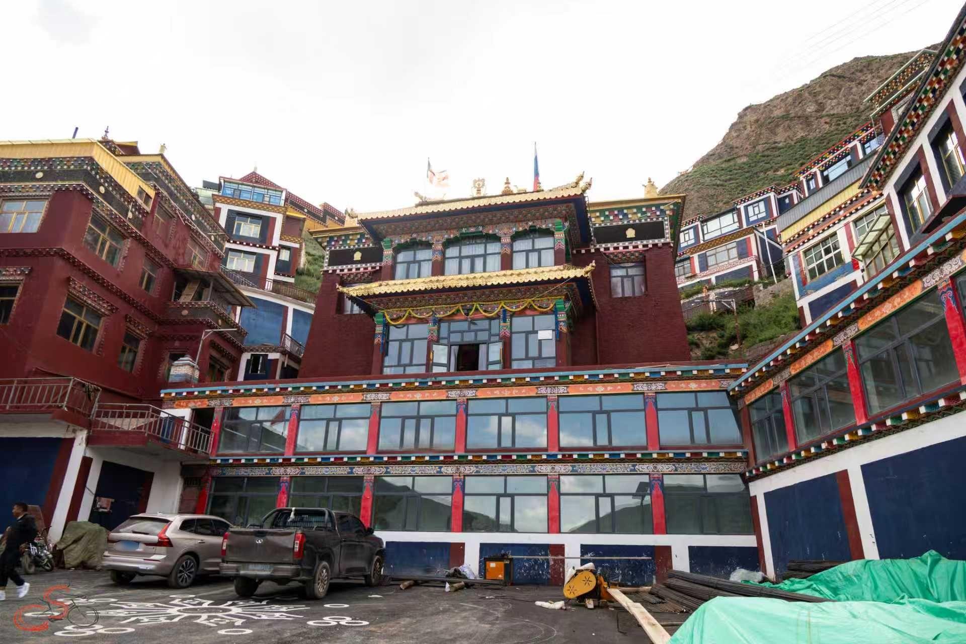 歇武寺实景照片