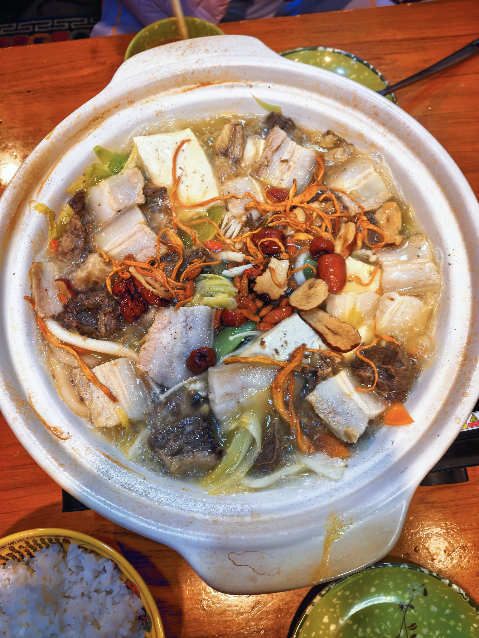 阿玛尼藏家宴(嘎波路店)