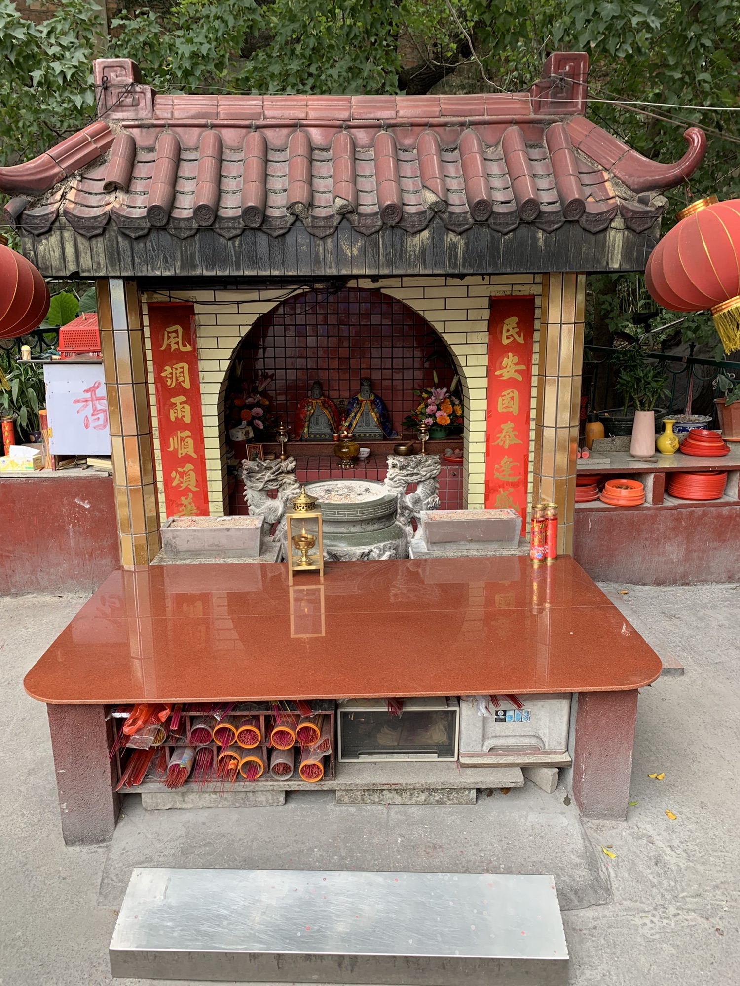 上油松大王爷庙实景照片