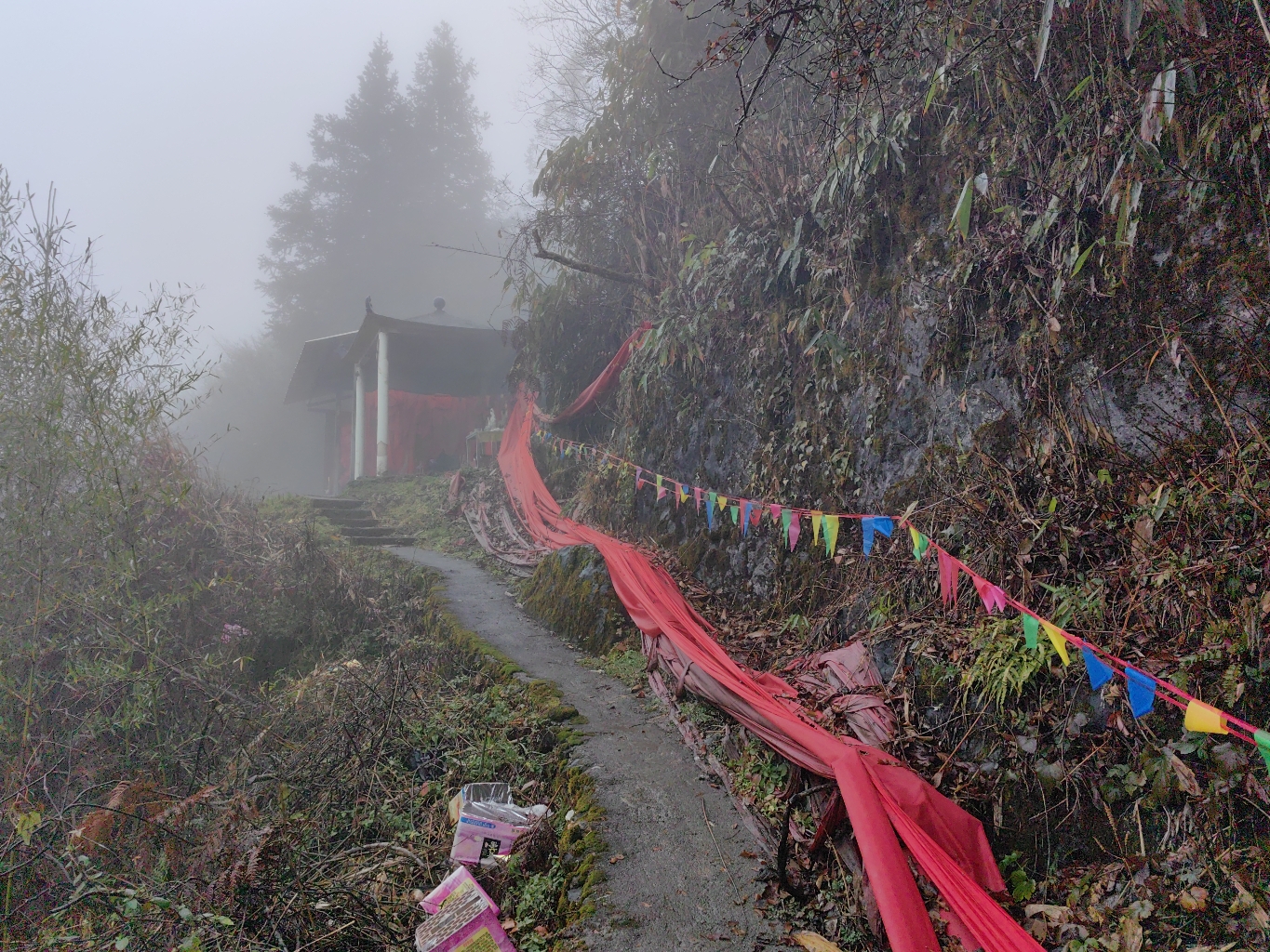 观音岩山寺实景照片