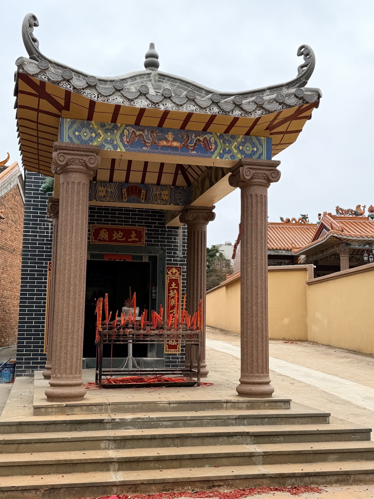 余宅土地庙实景照片