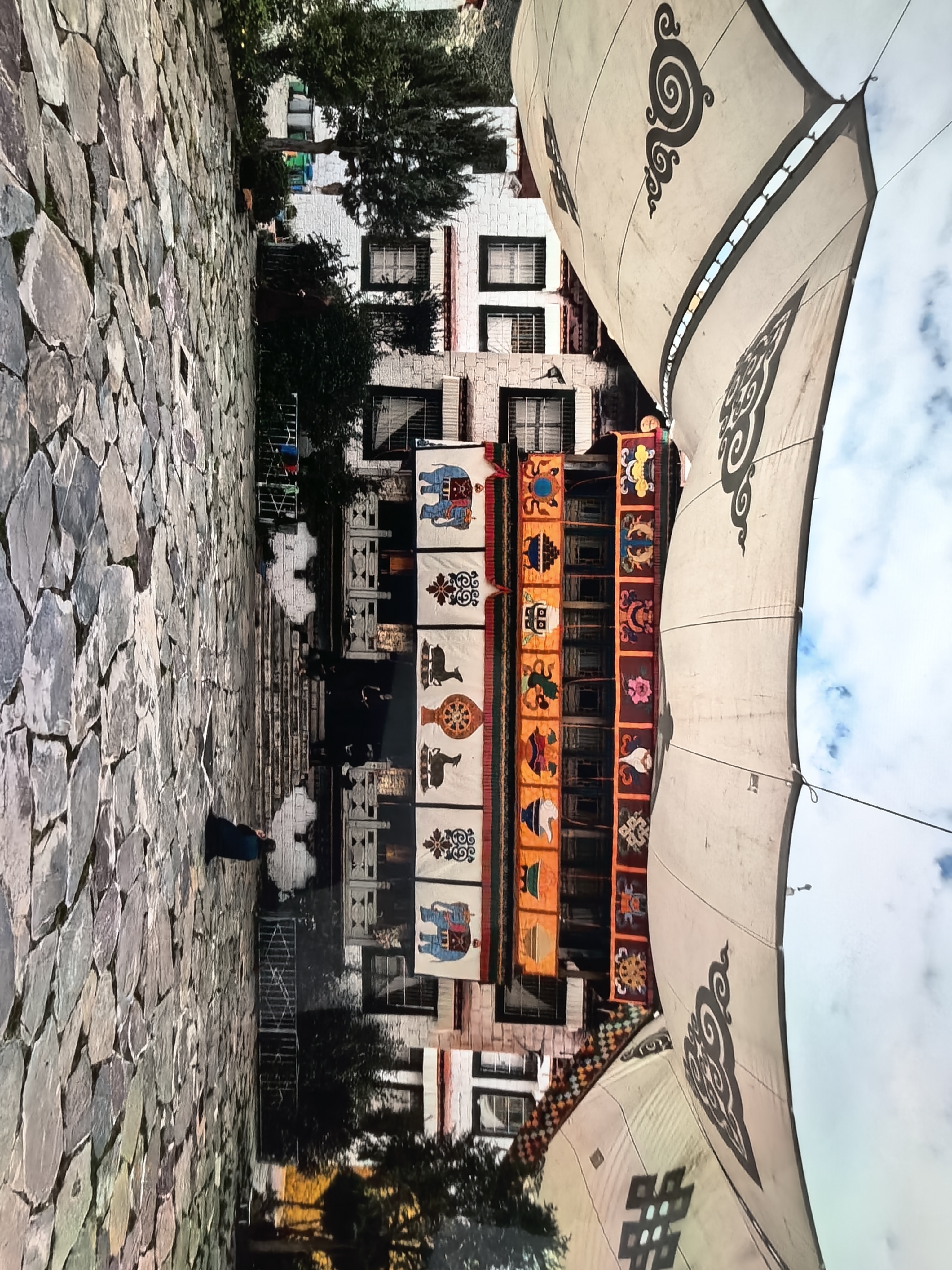 仁青林寺实景照片