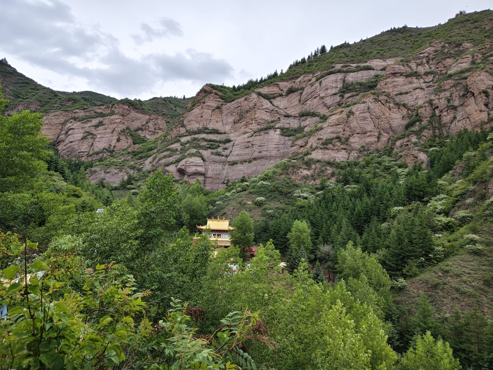 云霖寺实景照片