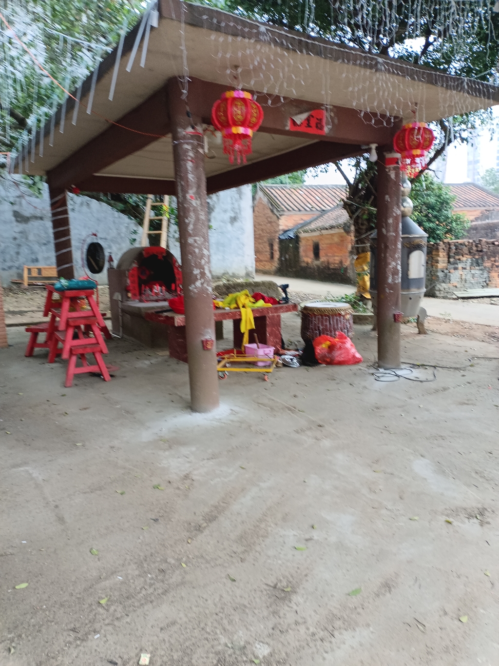 周杨宅土地庙实景照片