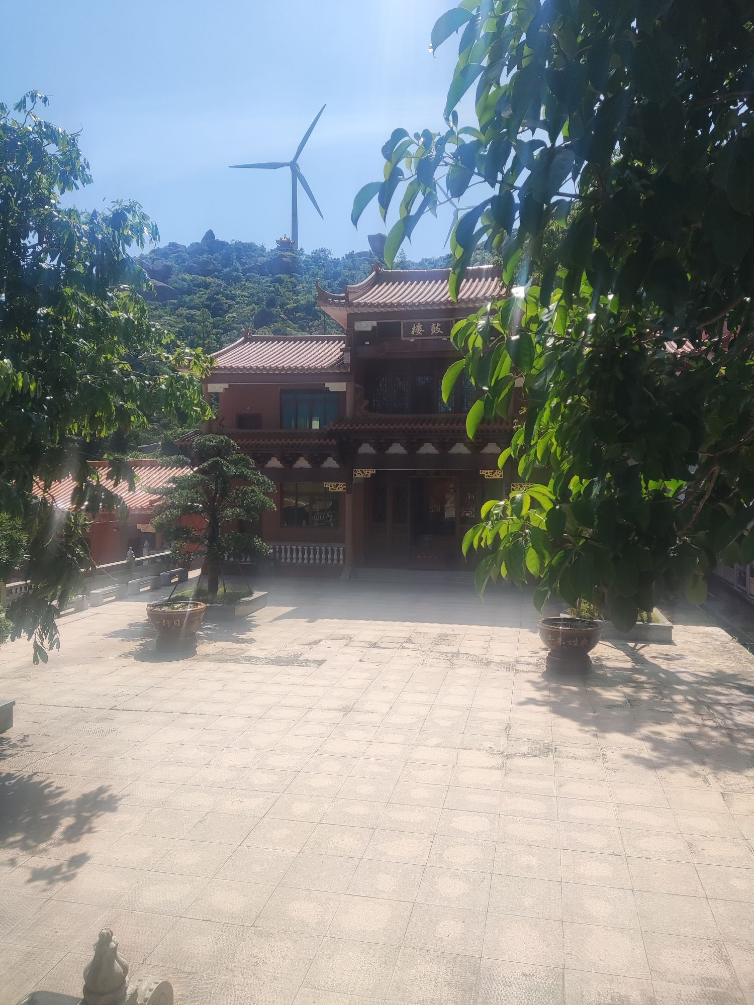 叠石岩寺实景照片