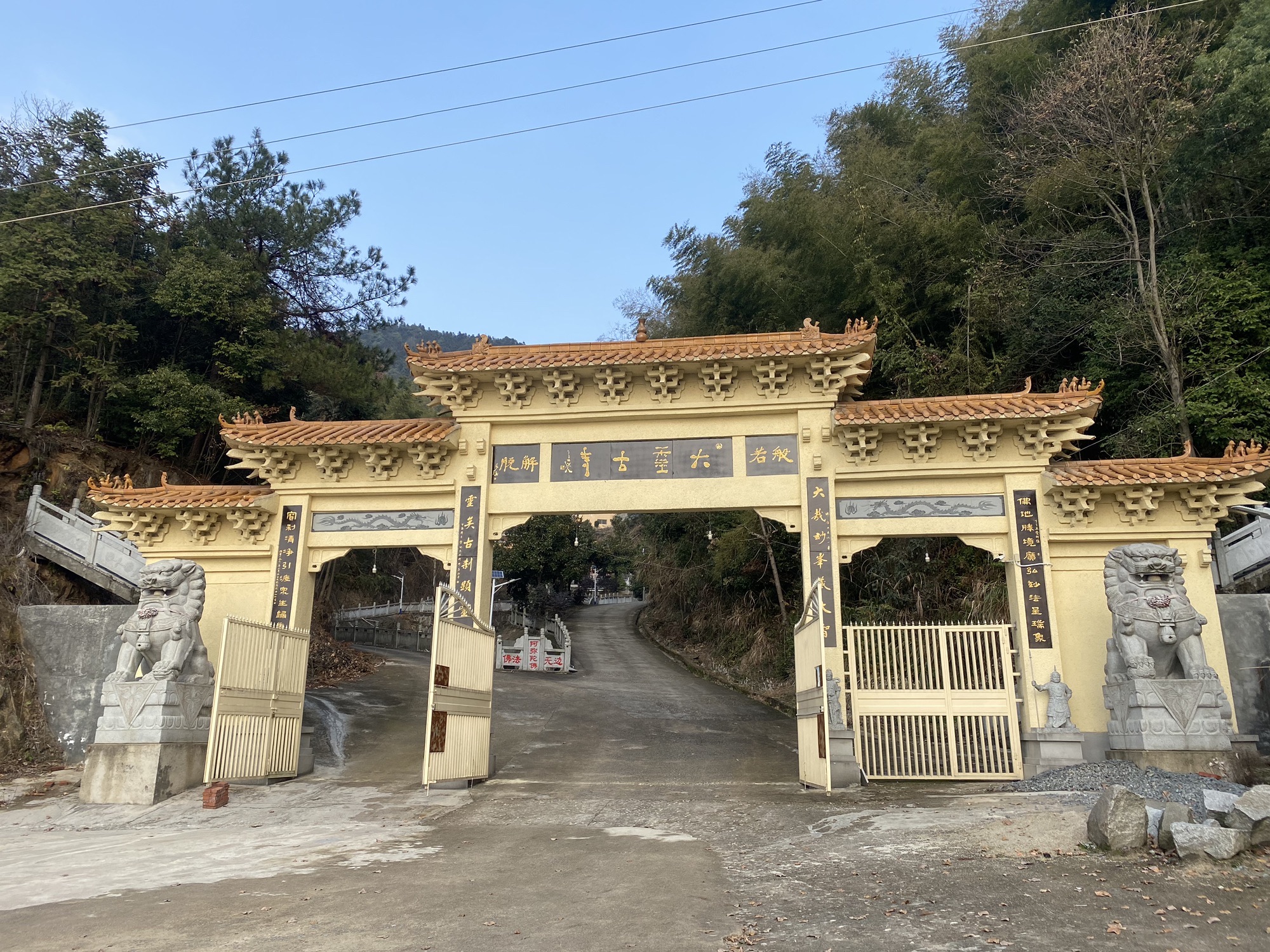 大灵寺实景照片