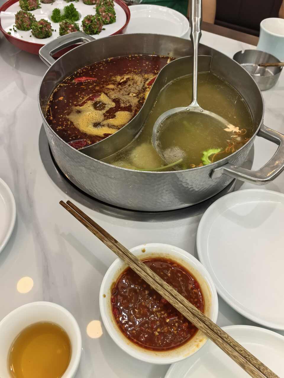牛先捞鲜牛肉火锅(五家渠店)