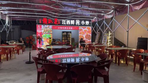 赣趴菜·江西鲜辣小炒(师部农场店)
