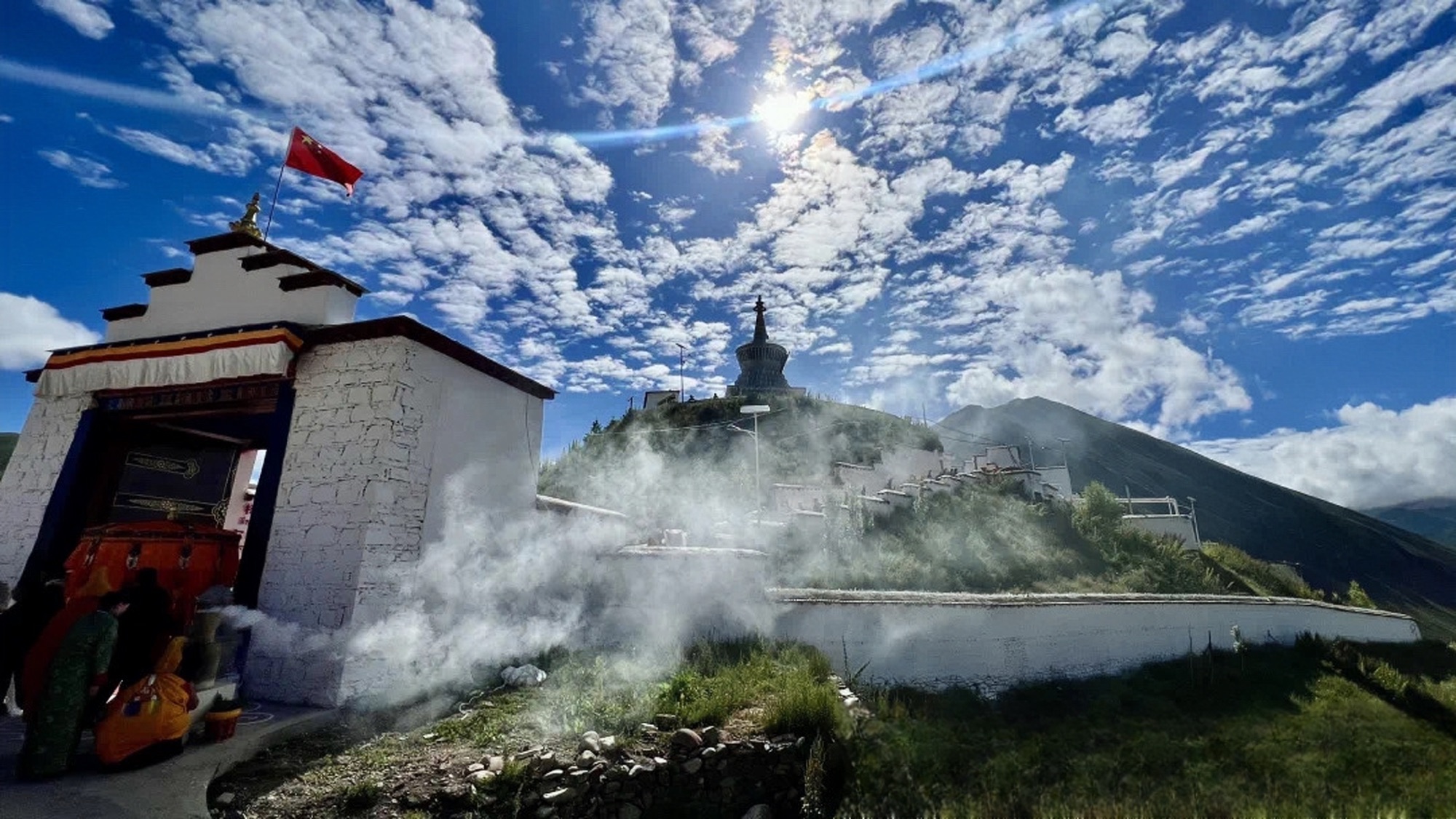 那曲索县日崩尼寺实景照片