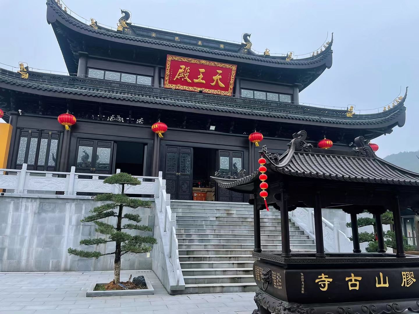 胶山古寺实景照片