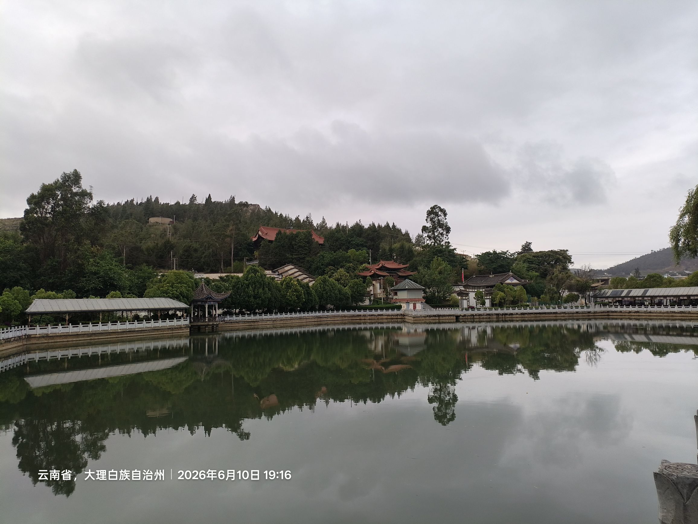 剩宝寺实景照片